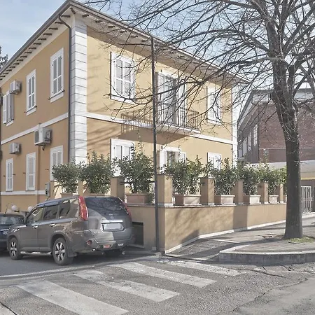 Отель Valentini 2*